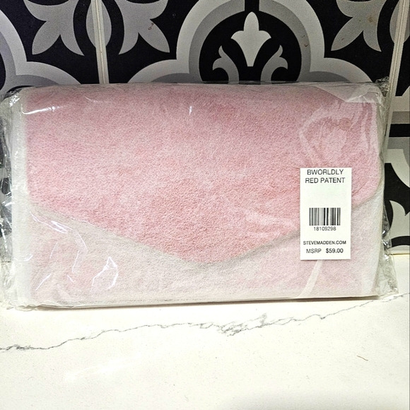 Steve Maddden VALA RED PATENT HEELS size 9 & BWORLDLY RED PATENT 18109298 Clutch - Picture 8 of 16